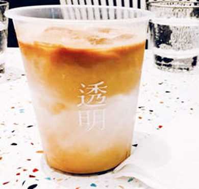 透明奶茶加盟店形象图