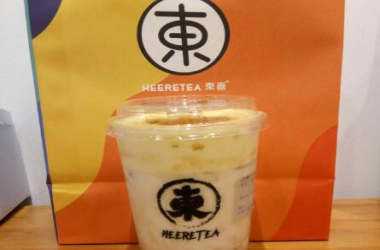 HEERETEA東<a href='http://www.anaicha.com/royaltea/' target='_blank'><u>喜茶</u></a>饮加盟要多少钱？加盟赚钱吗？